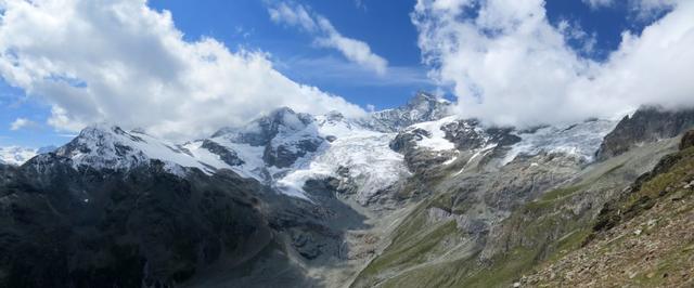 sehr schönes Breitbildfoto. Mettelhorn, Unter Äschhorn, Ober Äschhorn, Zinalrothorn und Hohlichtgletscher