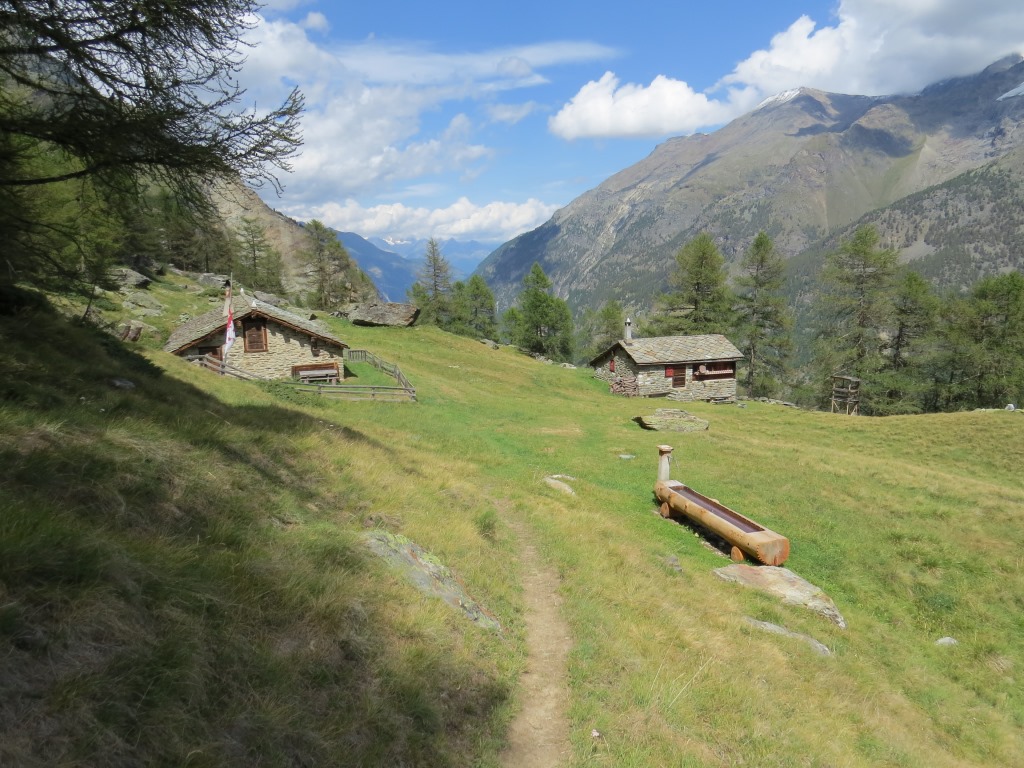 wir ereichen die kleine Alp Rötiboden