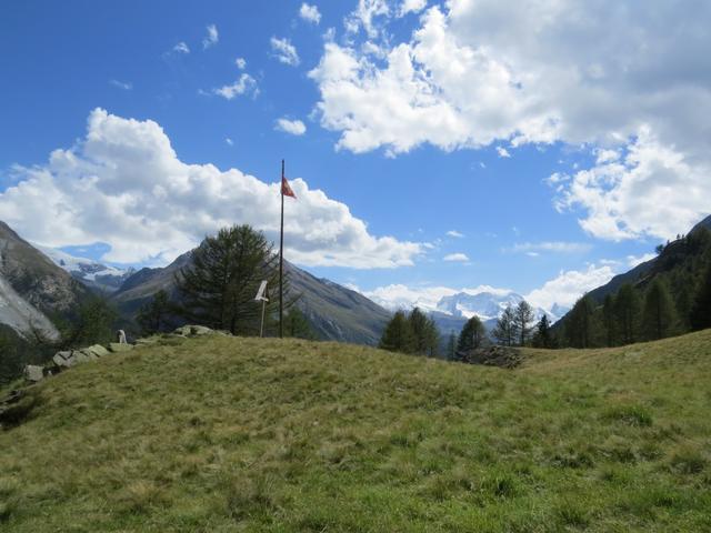 bei Rötiboden legen wir eine längere Pause ein, und bestaunen die traumhafte Bergwelt