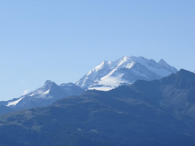 ...auf die Fletschhorngruppe mit Böshorn und Fletschhorn...