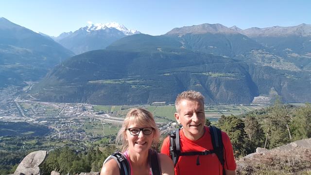 Erinnerungsfoto kurz vor der grossen Schlaufe bei Punkt 1634 m.ü.M.