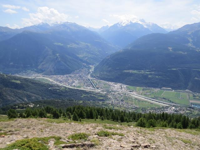 während dem Abstieg bestaunen wir dieses traumhafte Panorama