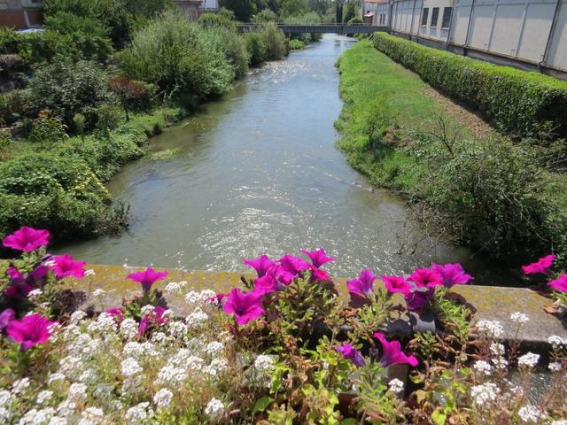 wir überschreiten ein Kanal...