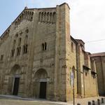 von aussen und innen eindrucksvoll: die Basilika di San Maggiore 12.Jhr.