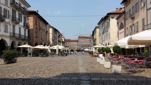 ...erreichen wir danach die Piazza della Vittoria