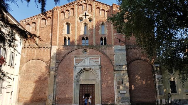 zurück in Pavia besuchen wir die Kirche San Pietro in Ciel d'Oro. Wirklich einen Besuch wert