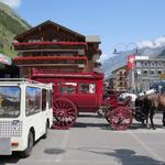 mit dem Zug von Täsch aus, erreichen wir Zermatt 1605 m.ü.M.