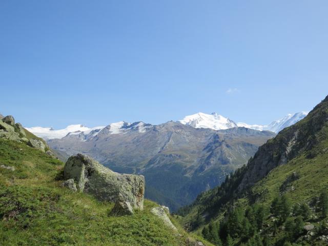 Blick Richtung Strahlhorn, Weissgrat, Gornergrat, Nordend, Dufourspitze, Monte Rosa und Liskamm