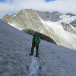 je nach Jahreszeit und Zustand des Gletschers ist eine Überquerung einfach, oder nur von erfahrenen Berggehern seilfrei begehba