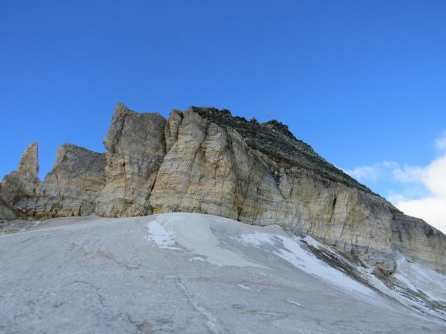 rechts von uns das Platthorn das einfacher - ohne Gletscherüberquerung-  bestiegen werden kann