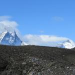 gewaltig schön. Links das Matterhorn, rechts der Dent d'Hérens