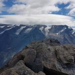 Nadelhorn, Lenzspitze, Dom, Täschhorn, Alphubel und Allalinhorn leider sind die Gipfel unter den Wolken versteckt