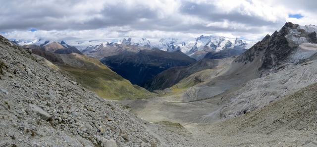 was für ein schönes Panorama. Bei Breitbildfotos nach dem anklicken, immer noch auf Vollgrösse klicken