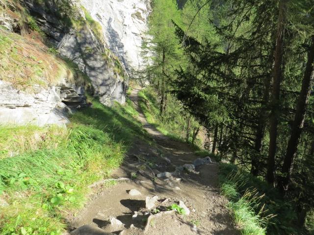 ...geht es weiter der Triftschlucht entlang abwärts