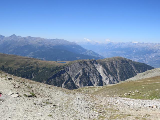 in der Bildmitte gut ersichtlich Gibidum mit dem gleichnamigen See, denn wir schon besucht haben