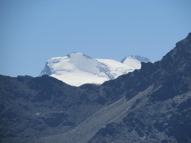 Blick zum Strahlhorn und Rimpfischhorn