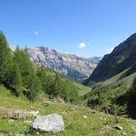 Blick zurück zum Les Diablerets. Rechts davon gut ersichtlich der Quille du Diable