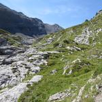 die Wanderung durch das Hochtal der Derbonne verläuft über eine Reihe von Geländeabstufungen