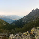 super schönes Breitbildfoto, mit Blick zu den Dents du Midi, Genfersee und zur Südwestflanke der Dents de Morcles