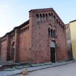 die Kirche San Lazzaro wurde bereits im Jahre 1157 aus rotem Backstein errichtet