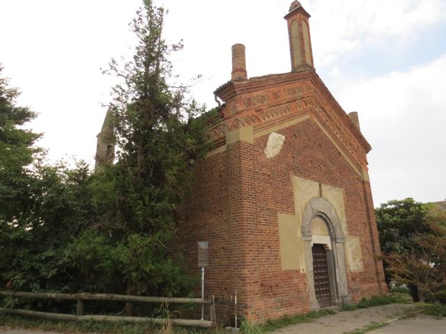 bei San Giacomo erreichen wir die kleine Kirche Oratorio di San Giacomo 12.Jhr.