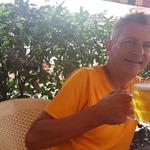 ...erfrischen wir uns mit einem kleinen Bier