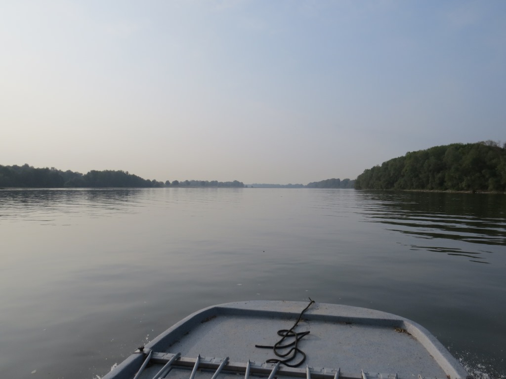 Danilo wird uns mit seinem Boot 4 km stromabwärts bis Soprarivo fahren