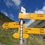 oberhalb der Berghütte Walibach erreichen wir bei Selkigerchäller 1670 m.ü.M. eine Weggabelung