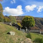 mitten in diesem kleinen Dorf legen wir eine Mittagsrast ein