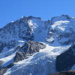 der Piz Bernina mit dem legendären Biancograt und der Piz Scerscen