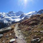 der Wanderweg ist immer gut ersichtlich, nicht ausgesetzt und gut markiert