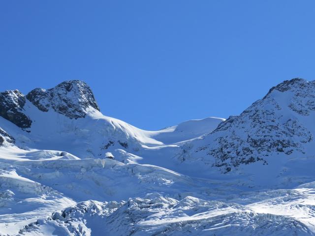 Blick in die Eiswelt von La Sella, Cima Sondrio und Piz Glüschaint