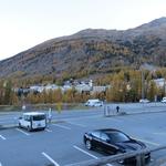 Blick über den Parkplatz nach Pontresina