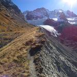 ganz Vorsichtig alles der Krete entlang, wandern wir weiter aufwärts Richtung Talende