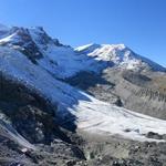 sehr schönes Breitbildfoto mit Blick auf den Gletscher. Bei Breitbildfotos nach dem anklicken, immer noch auf Vollgrösse klick