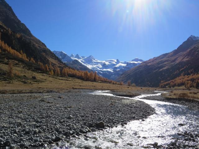 hier Blicken wir zum letzten mal zurück und sind begeistert. Diese Wanderung wird uns lange in Erinnerung bleiben