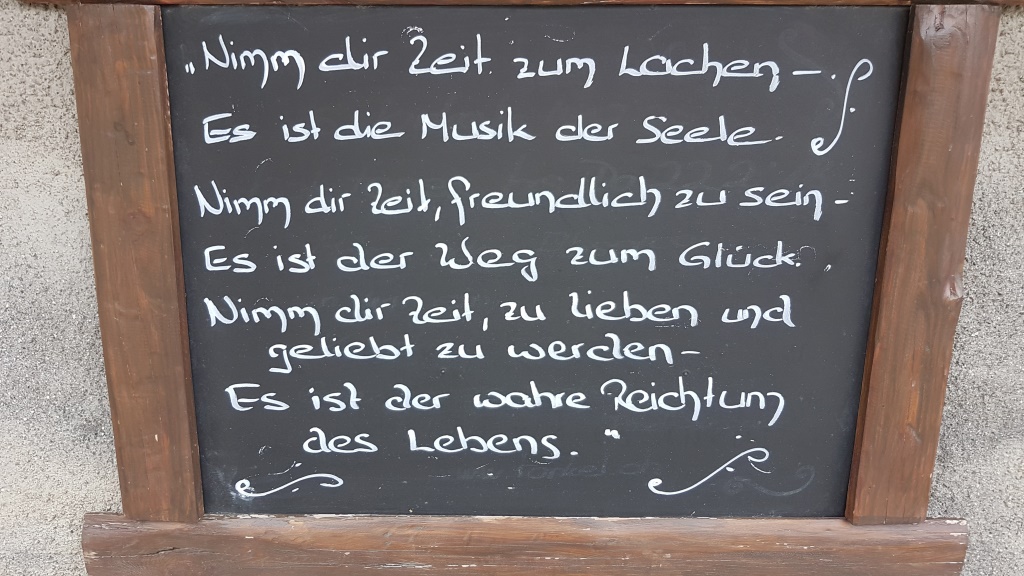 mit diesem Spruch, verlassen wir den Hof Zuort