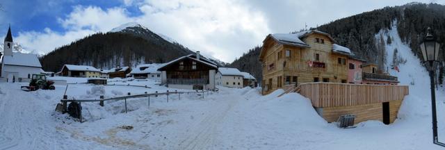 schönes Breitbildfoto von S-charl. Bei Breitbildfotos nach dem anklicken, immer noch auf Vollgrösse klicken