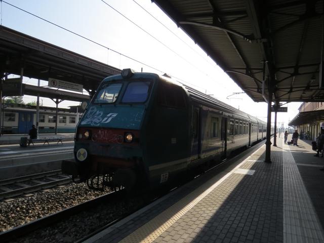 mit dem Zug fahren wir von Fidenza nach Piacenza