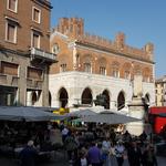 in Piacenza bei der Piazza dei Cavalli haben wir letztes Jahr aufgehört