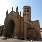 die erste Kirche die wir nach dem Start erreichen ist die Basilica di S.Antonino aus dem Jahr 1000