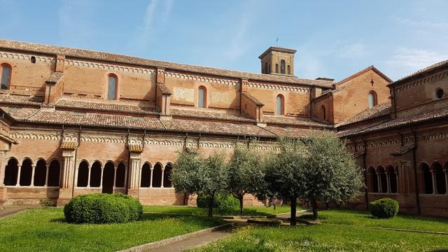 das Kloster ist ein Besuch wert