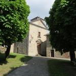 bei der Kirche von Cassio betreten wir die historische Altstadt mit den schönen Steinhäusern