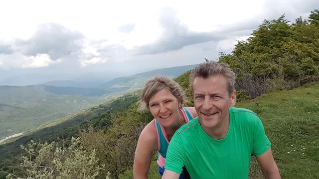 Erinnerungsfoto aufgenommen beim Bildstock auf dem Monte Valoria