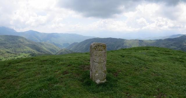 bei perfekten Wetterverhältnisse, ist vom Monte Valoria das Meer zu erkennen