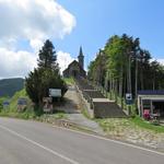 über viele Stufen laufen wir danach hinauf zum Santuario della Madonna della Guardia