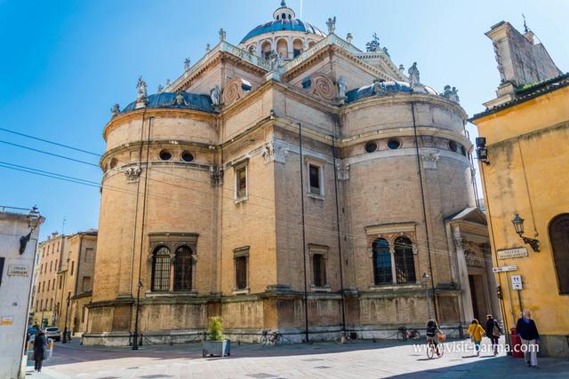 vor dem Nachtessen, besuchen wir die Basilica di Santa Maria della Steccata