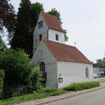 bei der romanischen St.Wolfgangskapelle 9. Jhr. in Rickenbach. Leider auch geschlossen