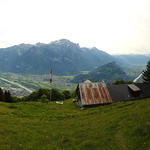 schönes Breitbildfoto aufgenommen bei Alphütte von Älpli mit Blick ins Rheintal