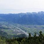 sehr schönes Breitbildfoto mit Blick ins Rheintal zu den drei Schwestern und das Rätikon, das wir auch erwandert haben